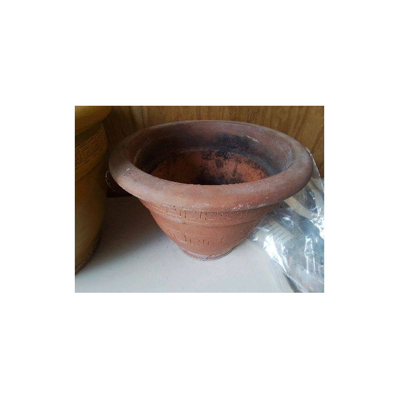 POT EN TERRE CUITE 