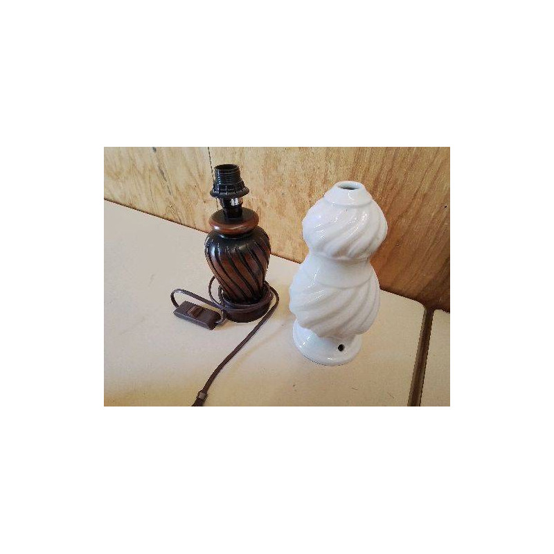 PIED DE LAMPE 