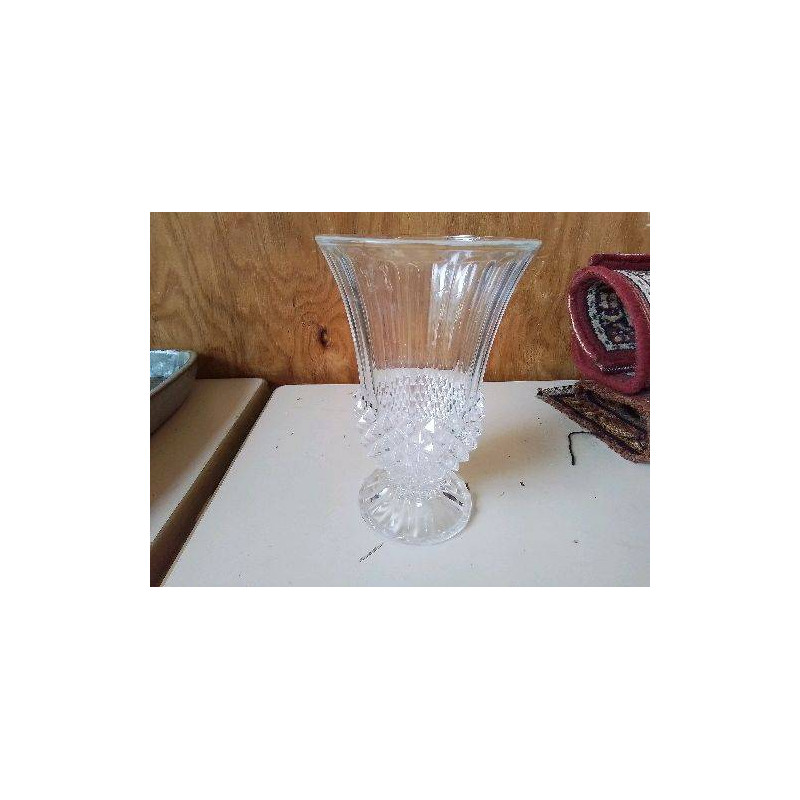 VASE EN VERRE