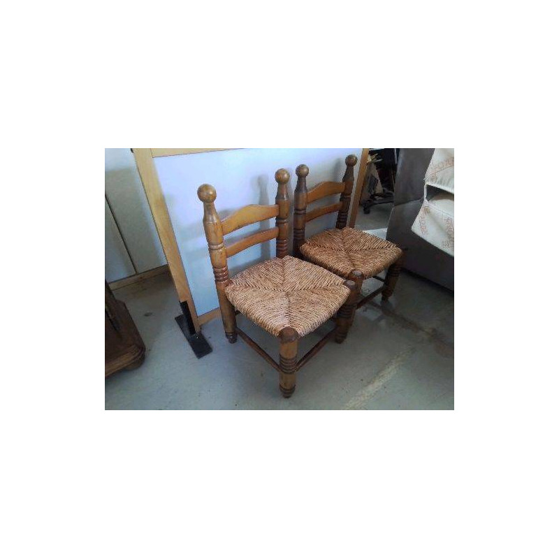 PETITE CHAISE RUSTIQUE DE COIN DE CHEMINÉ 