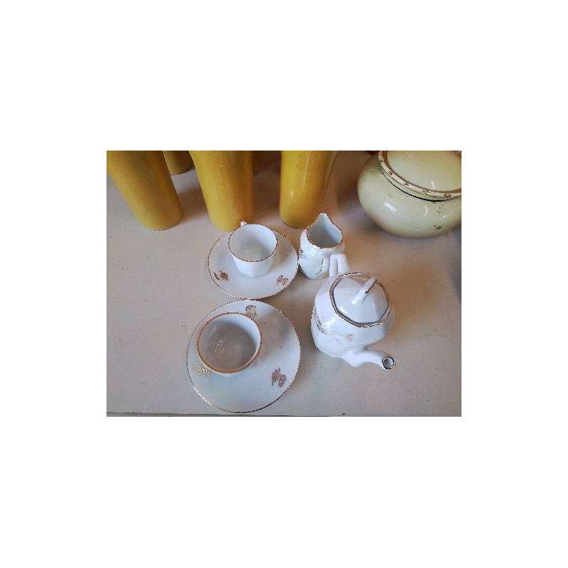 PETIT SERVICE À CAFÉ 