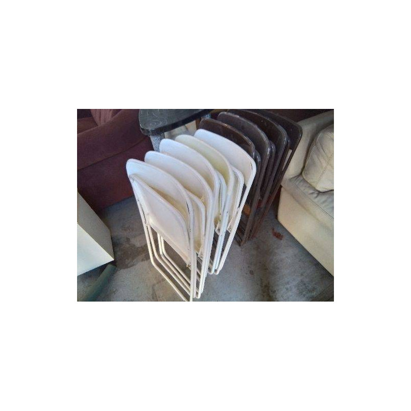 CHAISE D’EXTERIEUR COLORÉ 