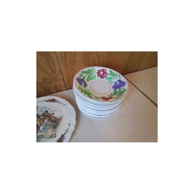 ASSIETTE CREUSE A MOTIF FLORAL 