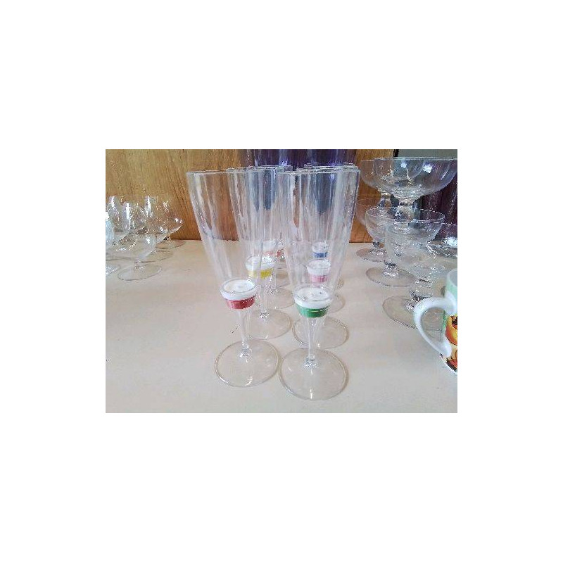 LOT DE 6 COUPES A CHAMPAGNE 