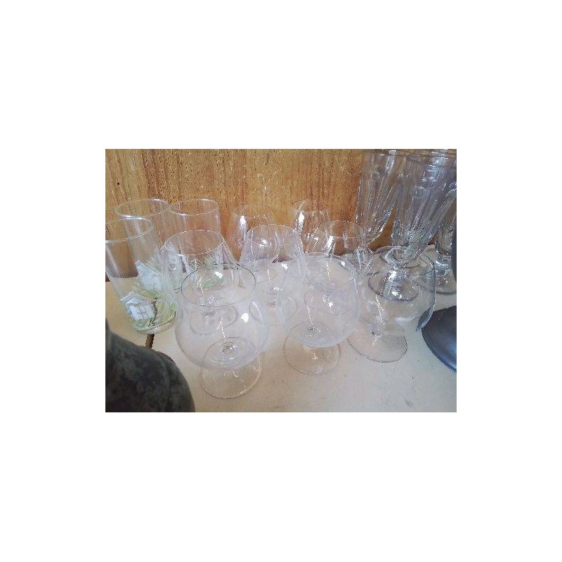 LOT DE 8 VERRES A COGNAC 
