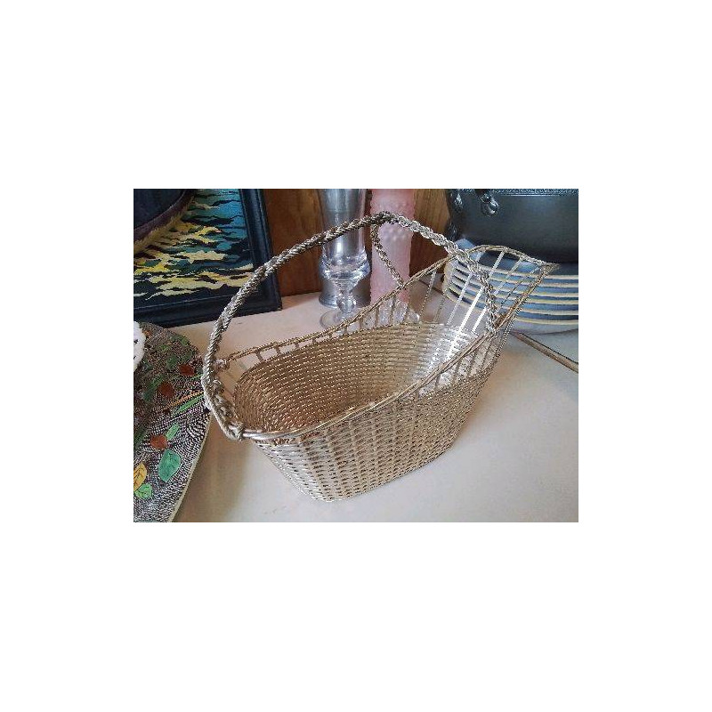 PANIÈRE EN METAL ARGENTÉ 