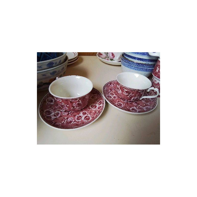 LOT DE 2 TASSES A CAFE AVEC SOUCOUPE 