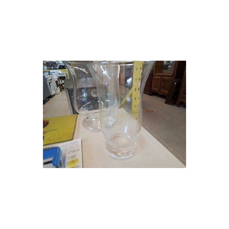 VASE EN VERRE
