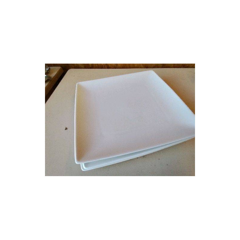LOT DE4 ASSIETTES CARRÉES 