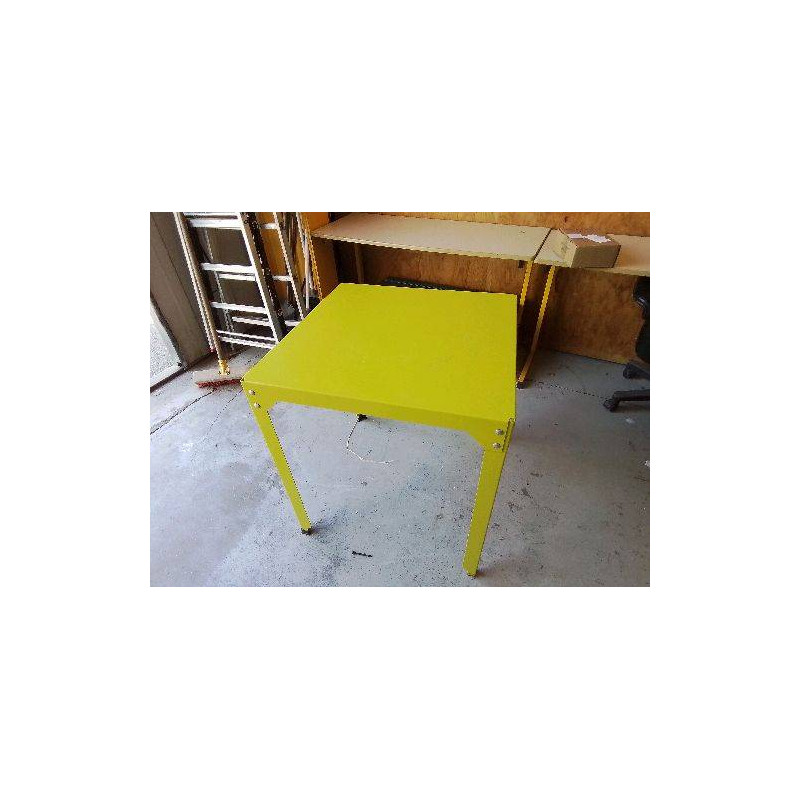 TABLE D’EXTERIEUR VERTE 