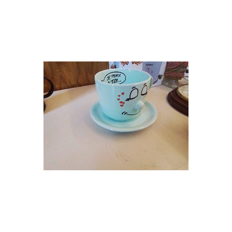 TASSE ET SOUCOUPE 