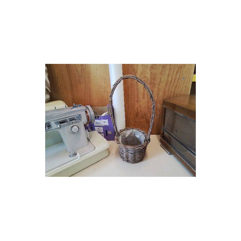 PETIT PANIER CACHE POT