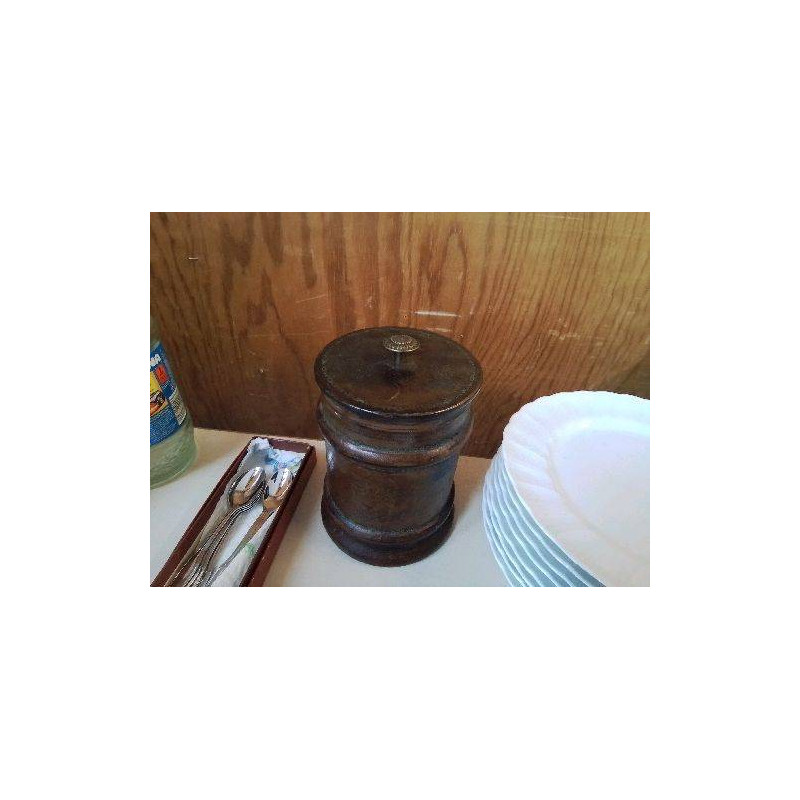 TABATIÈRE EN VERRE ET CUIRE 