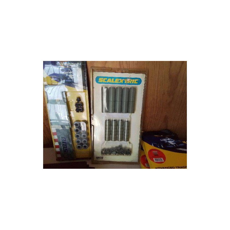 SUPPORT POUR VOITURE SCALEXTRIC 