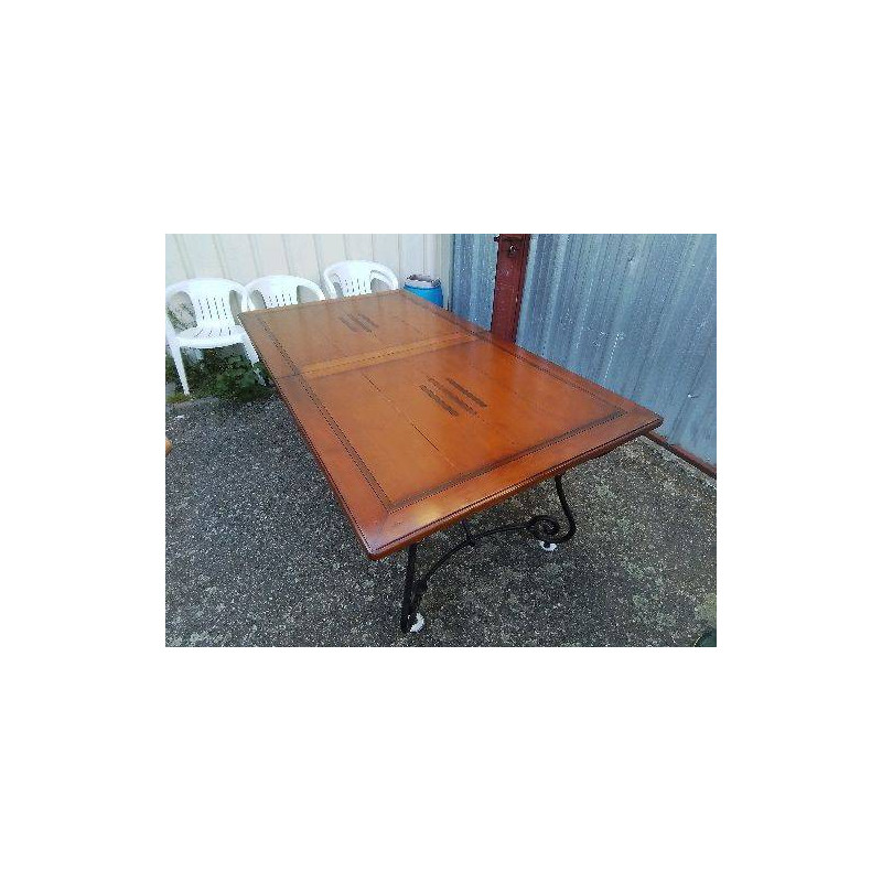 GRANDE TABLE RECTANGULAIRE BOIS ET FER 