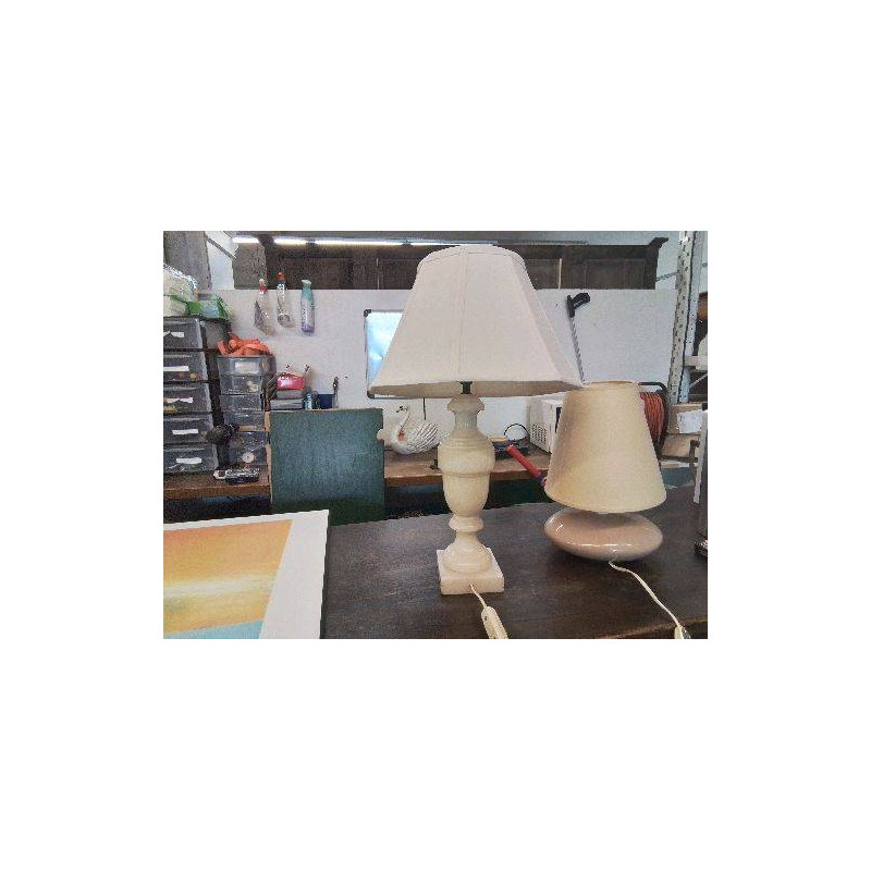 LAMPE SUR PIED EN ALBATRE