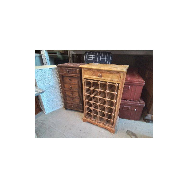 RANGE BOUTEILLES EN PIN