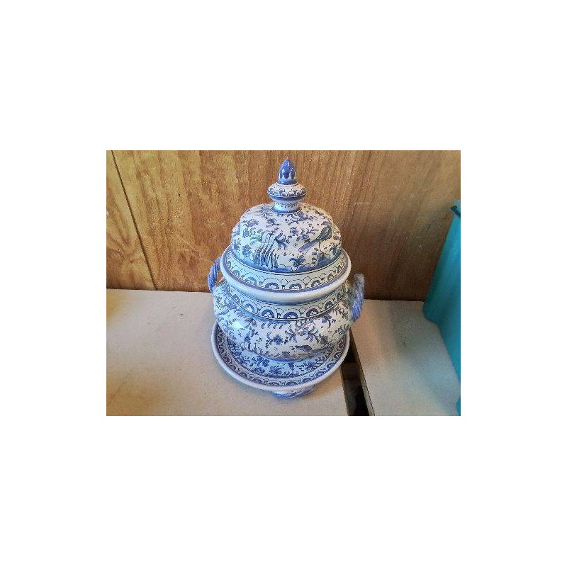 SOUPIÈRE AVEC SON PLAT 