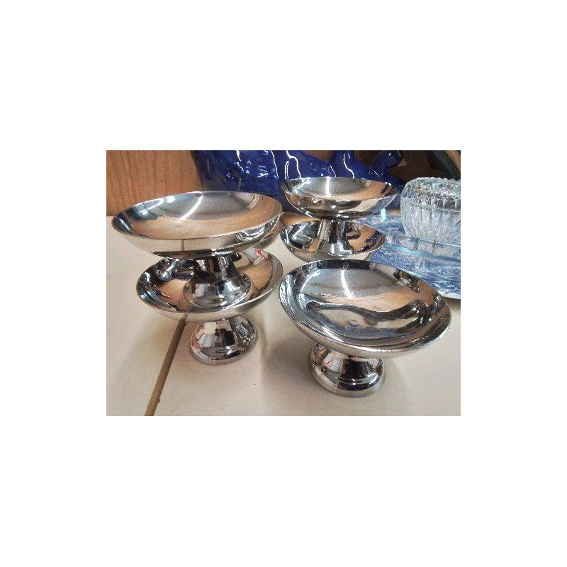 LOT DE 6 COUPES EN INOX 