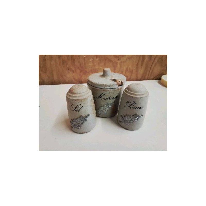 ENSEMBLE DE 3 POTS A CONDIMENT EN GRES 