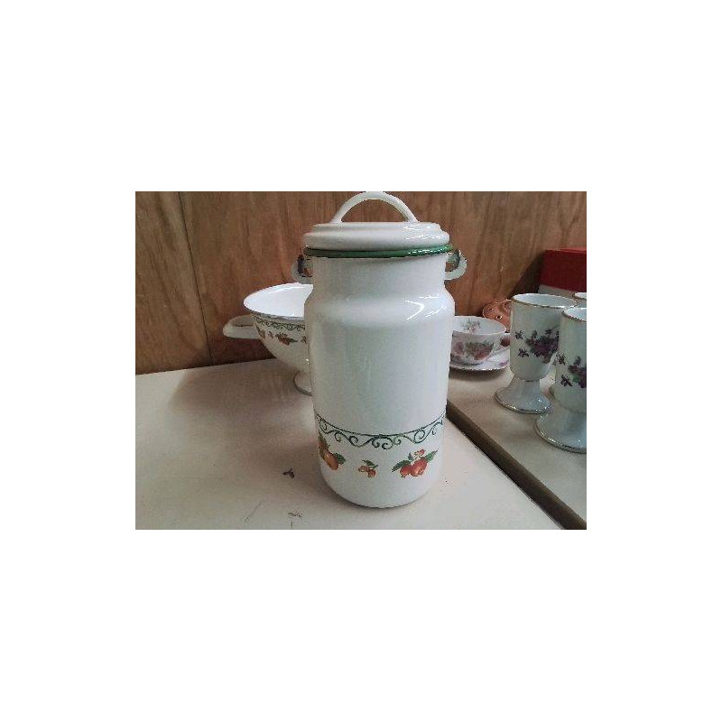 POT A LAIT EN TOLE ÉMAILLÉE 