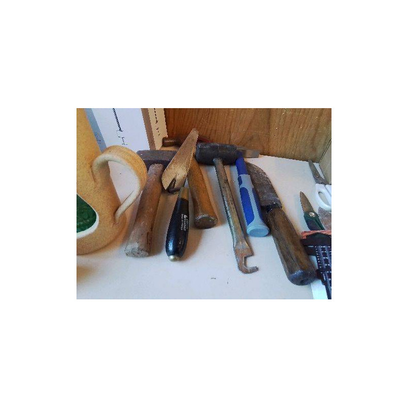 OUTILS BRICOLAGE 