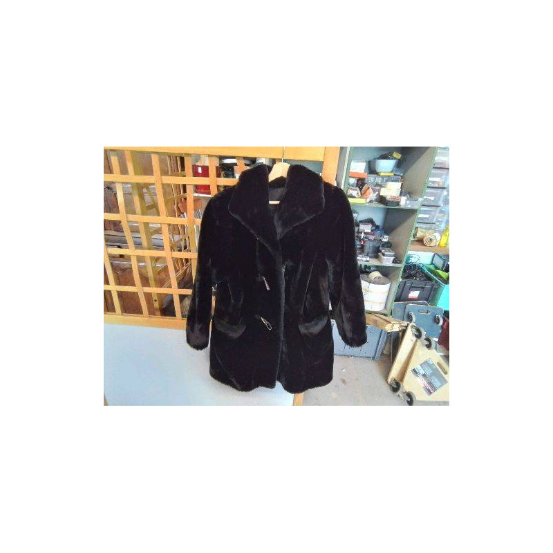 MANTEAU NOIR 