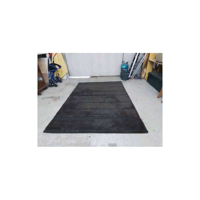TAPIS NOIR 