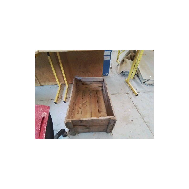 CAISSE EN BOIS 