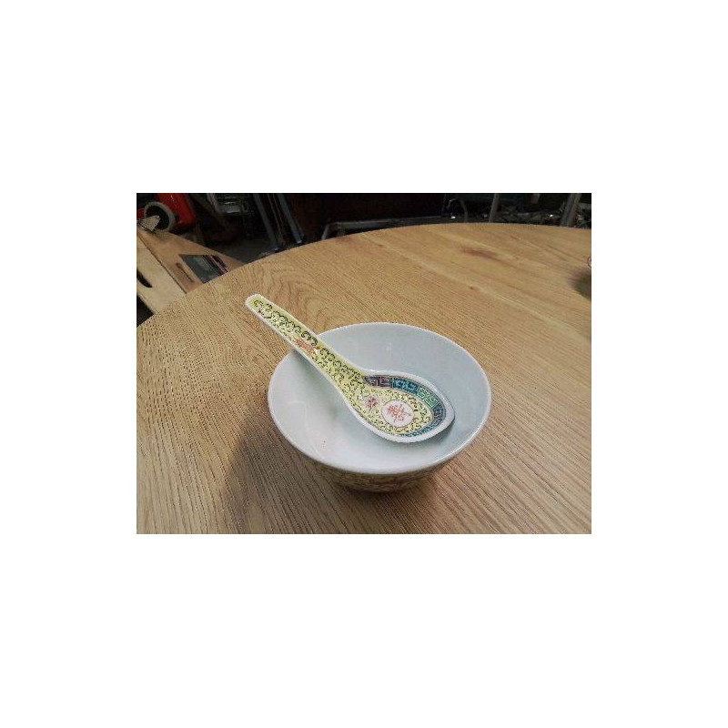 BOL AVEC SA CUILLÈRE 