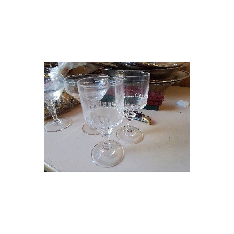 LOT DE 2 VERRES A LIQUEURS