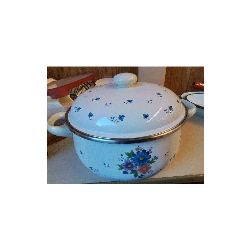 MARMITE EN TOLE ÉMAILLÉE 