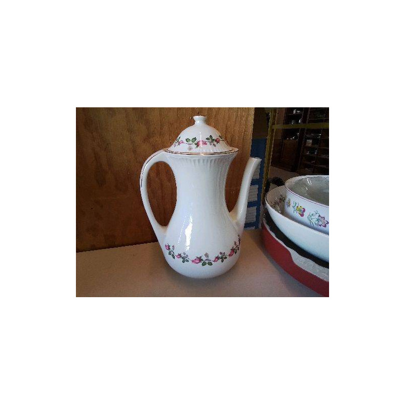 THÉIÈRE EN PORCELAINE 