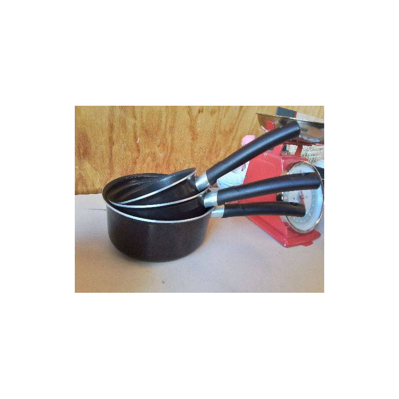 LOT DE 3 CASSEROLES