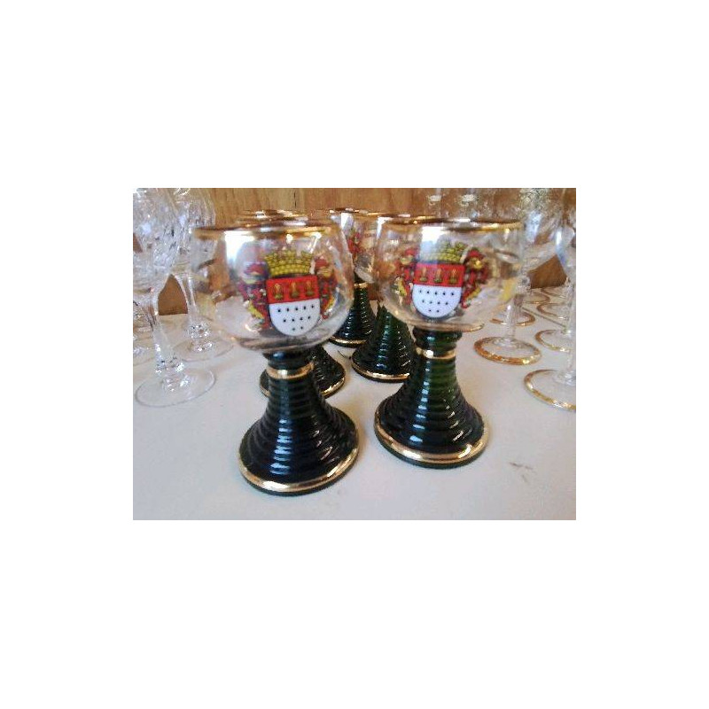 LOT DE 8 VERRES A VIN ALLEMAND