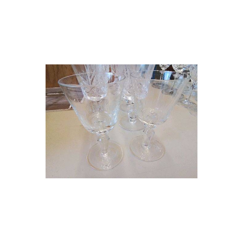 LOT DE 2 VERRES EN CRISTAL 
