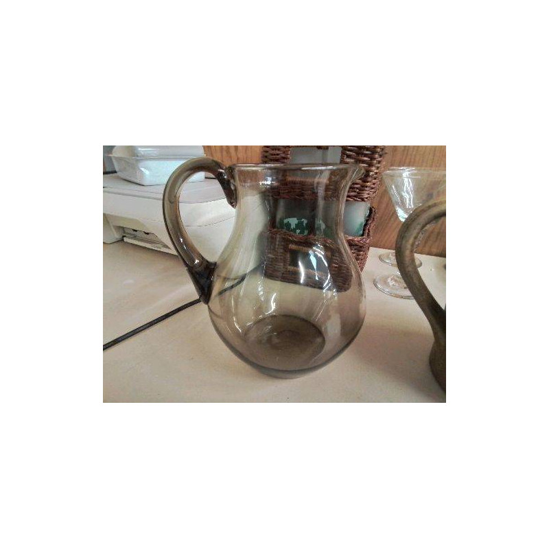 CARAFE EN VERRE FUMÉ NOIRE