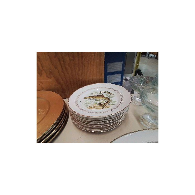 LOT DE 6 ASSIETTES MOTIF POISSON 