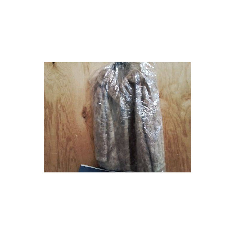 MANTEAU EN FOURRURE 