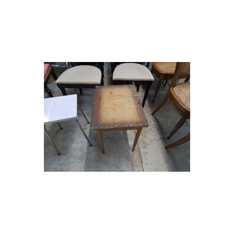 PETITE TABLE DE CHEVET 