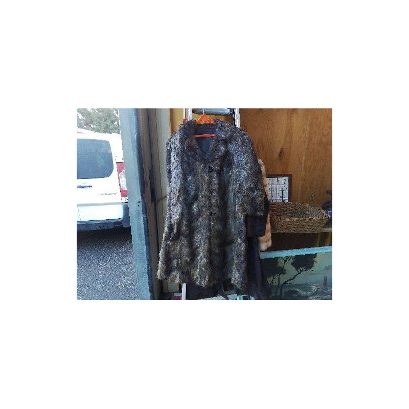 MANTEAU EN FOURRURE VISION
