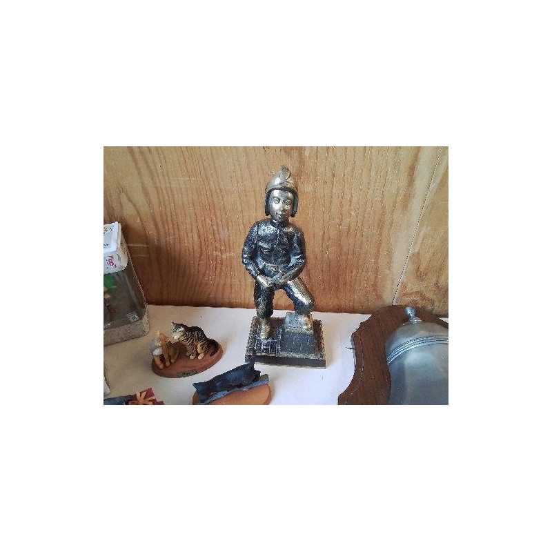 STATUETTE BRONZE POMPIER