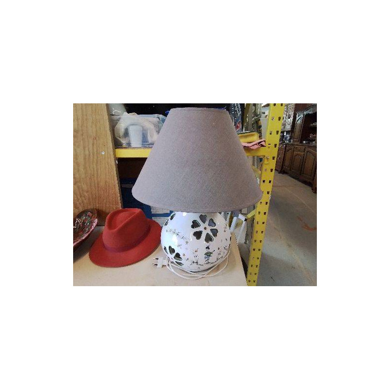 LAMPE EN FAIENCE 