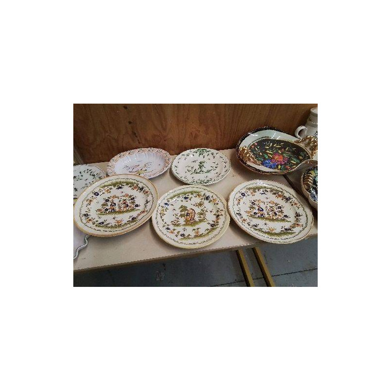 ASSIETTE/PLAT EN FAIENCE MOUSTIER 
