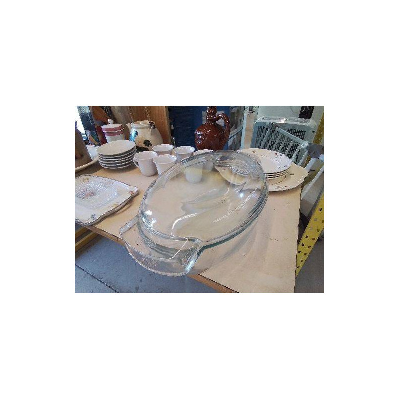 PLAT EN VERRE PYREX 