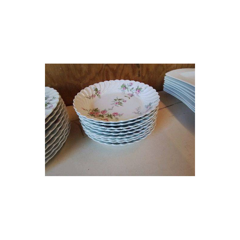 LO 9 ASSIETTES CREUSES 