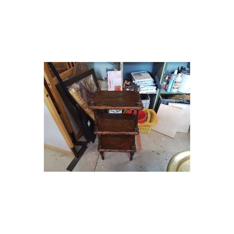 MEUBLE D’APPOINT EN BOIS 