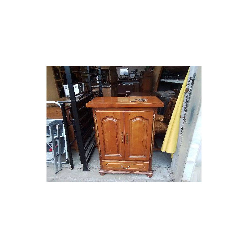 PETIT MEUBLE DE RANGEMENT DEUX PORTES 