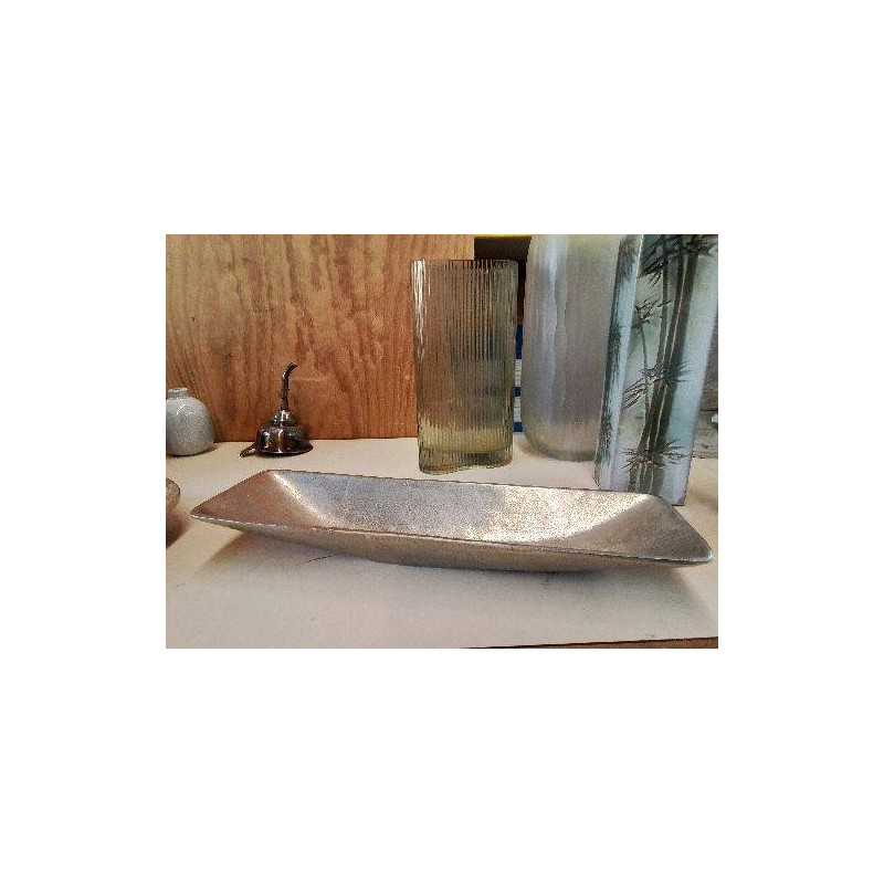 PLAT DÉCORATIF EN MÉTAL 