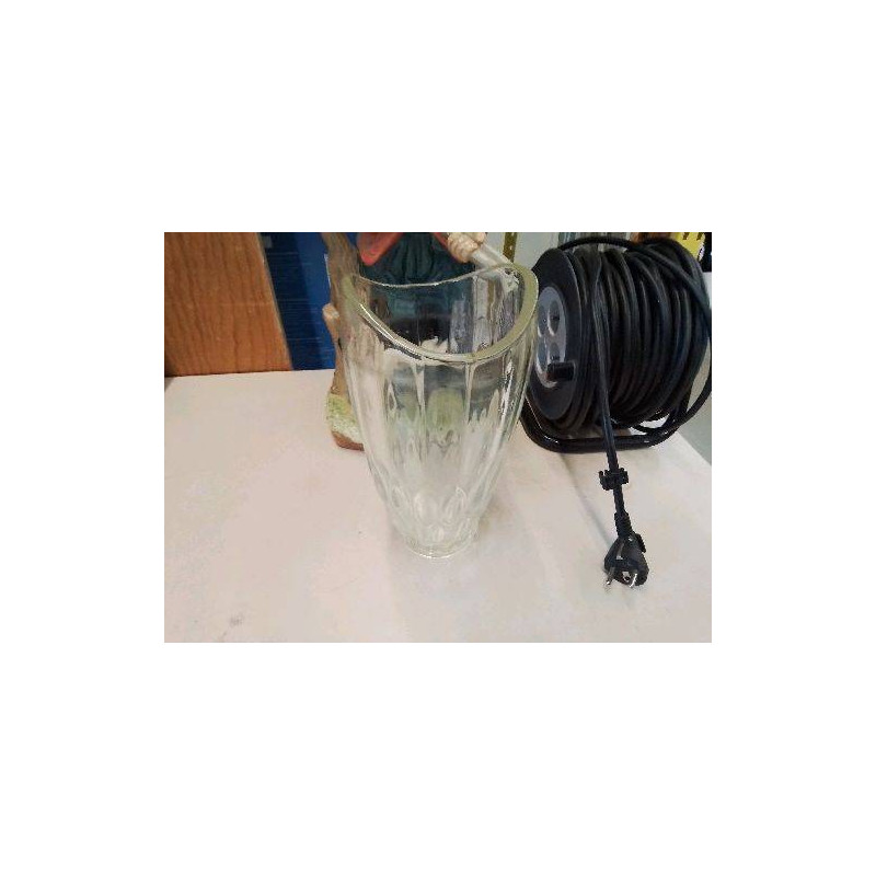 VASE EN VERRE 